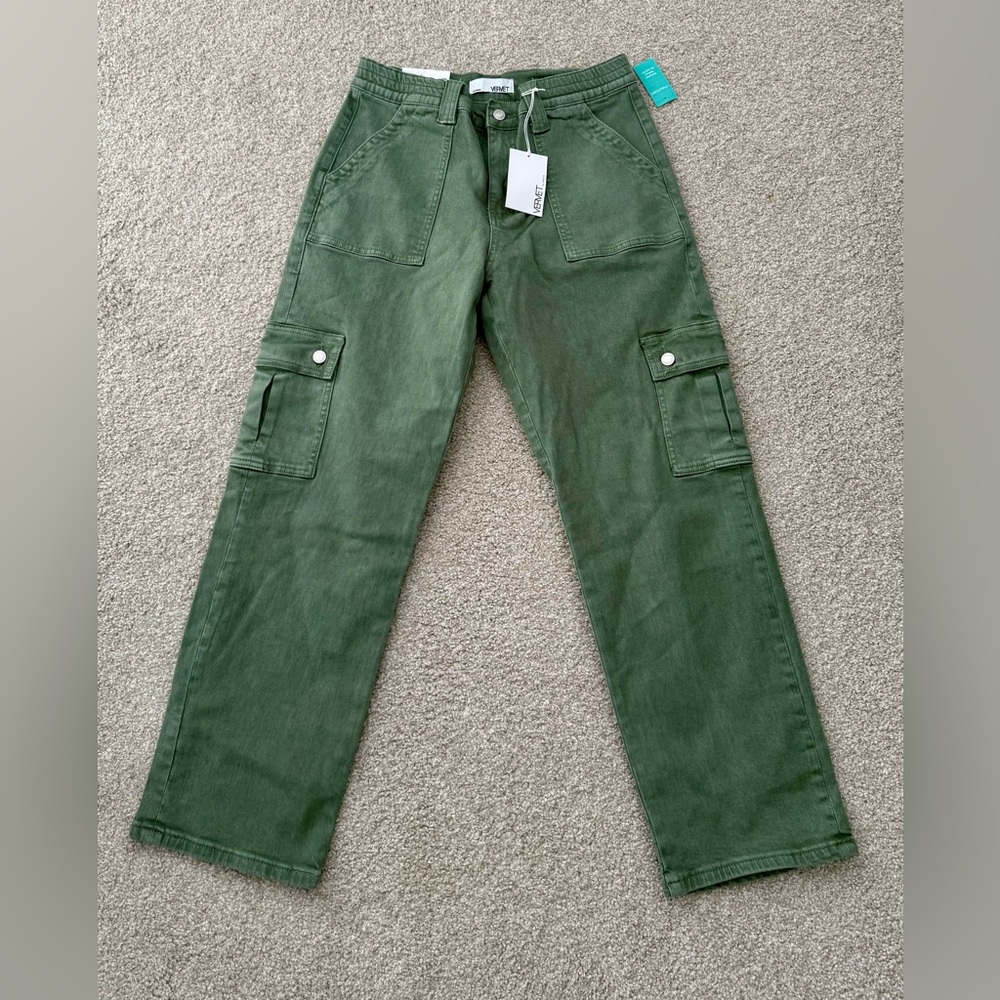 NWT Vervet Dixie Straight Leg Utility High Rise Jeans in green. Size 30